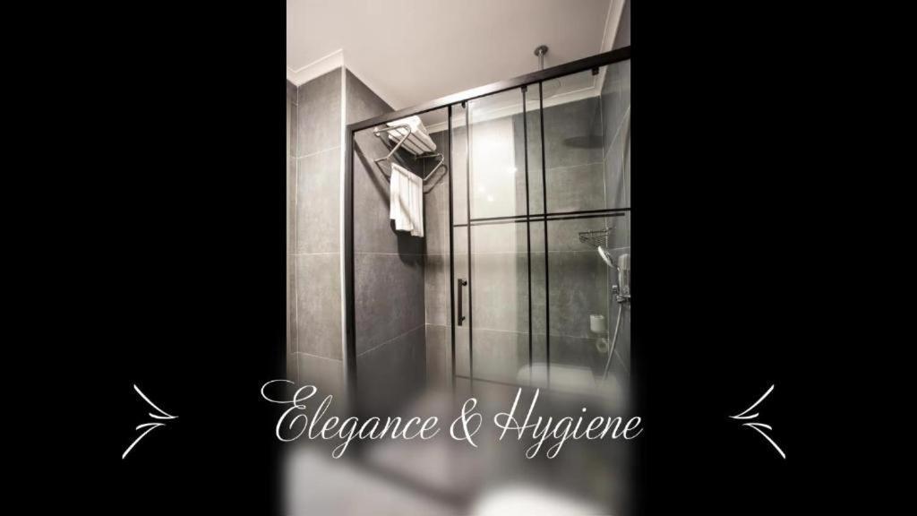 Side Square Hotel מראה חיצוני תמונה