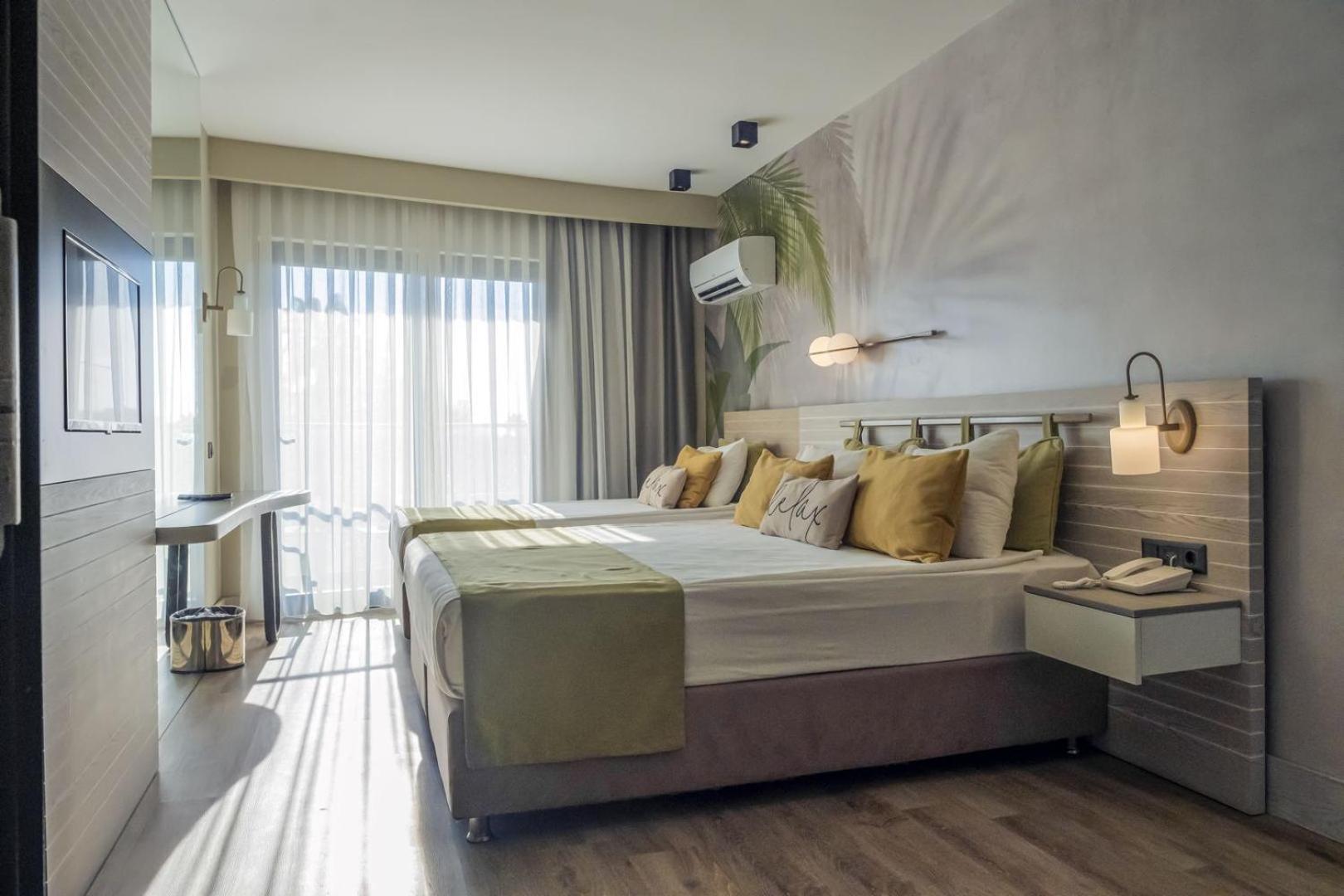 Side Square Hotel מראה חיצוני תמונה